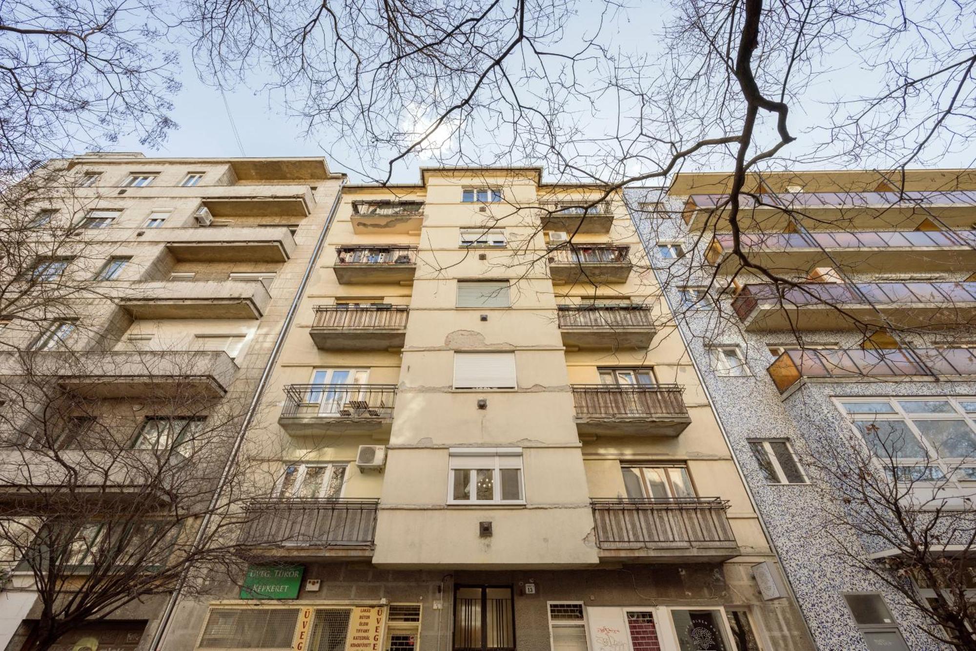 Elemental Retreats - Wood & Water Studios Budapesta Exterior foto